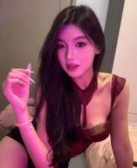 反差少妇鲍鱼逼粉嫩潮喷可深喉