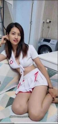 花都风骚性感丰满妹妹服务