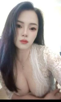 岳麓丰满大奶果子