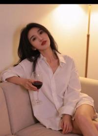 二刷会夹鸡巴小骚货