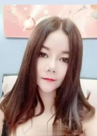 丰满肥臀少妇