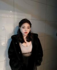 欠操胸推系大奶骚妇