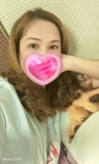 成熟，开朗，容易相处