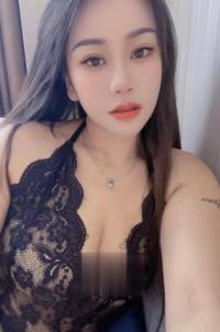 兼职制服御姐前凸后翘