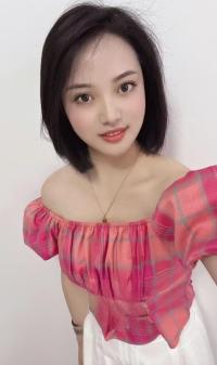 清纯肤白笑容甜美的小妹